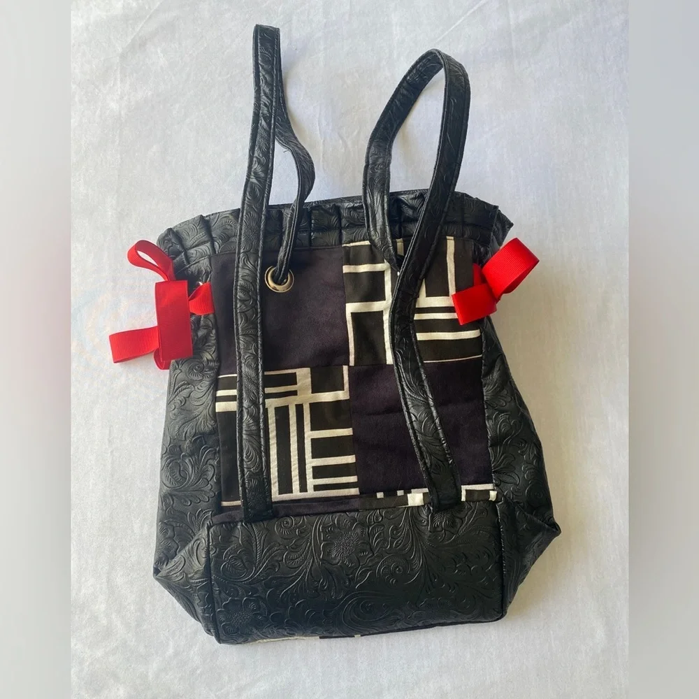 Bag DADDY Back pack bag black/white‎ with red ribbons on the sides